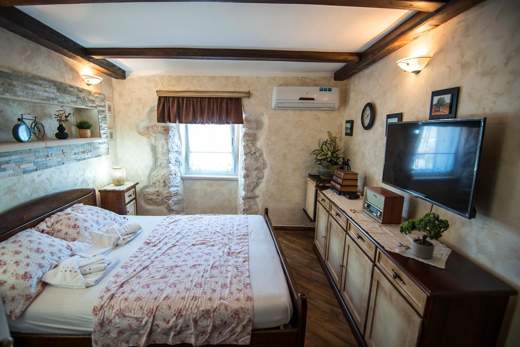 Apartment & External Bedroom Diana Baška Екстериор снимка